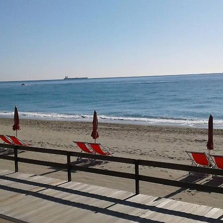 사보나 Larte Al Mare Vicino Spiaggia Con Ac E Wifi 아파트 외부 사진